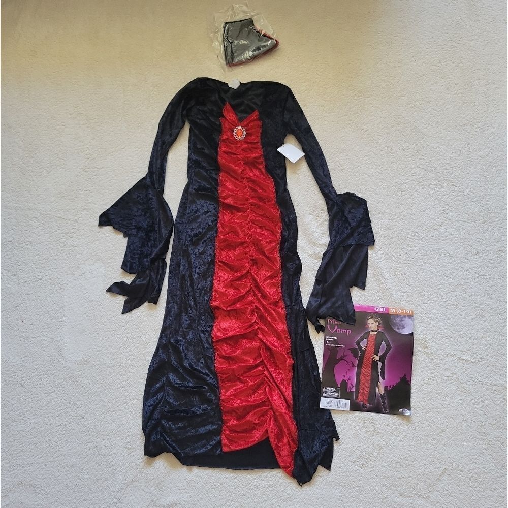 New Halloween costume Miss Vamp size 8/10